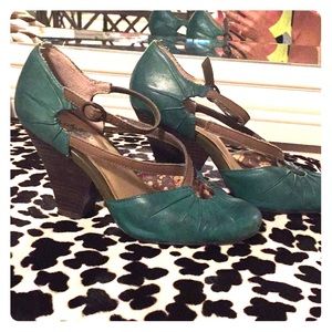 Seychelles Leather Upper Heels